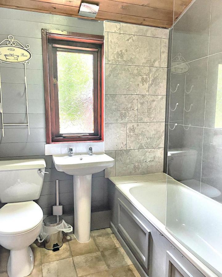فيلا Magpie 2 Hot Tub Huntersmoon-Warminster-Longleat-Wiltshire المظهر الخارجي الصورة